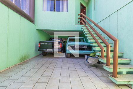 Casa à venda com 180m², 3 quartos e 4 vagas Casa à venda com 180m², 3 quartos e 4 vagasGaragem