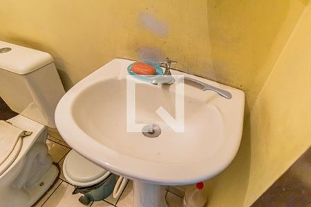 Casa à venda com 180m², 3 quartos e 4 vagas Casa à venda com 180m², 3 quartos e 4 vagasDetalhe do Lavabo