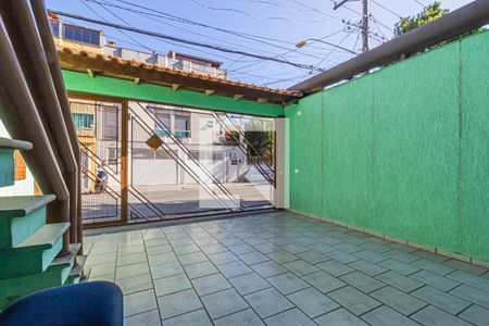 Casa à venda com 180m², 3 quartos e 4 vagas Casa à venda com 180m², 3 quartos e 4 vagasGaragem