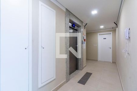 Apartamento para alugar com 32m², 2 quartos e sem vaga Apartamento para alugar com 32m², 2 quartos e sem vagaHall de Entrada