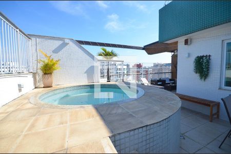 Apartamento à venda com 180m², 3 quartos e 2 vagasPiscina