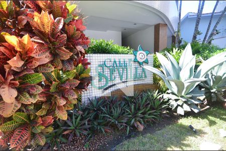 Apartamento à venda com 180m², 3 quartos e 2 vagasFachada