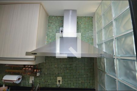 Apartamento à venda com 180m², 3 quartos e 2 vagasCozinha