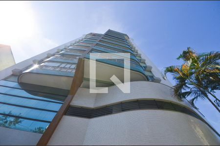 Apartamento à venda com 180m², 3 quartos e 2 vagasFachada