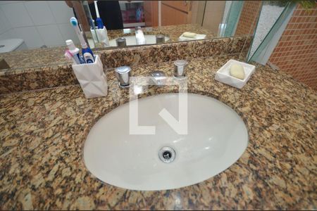 Apartamento à venda com 180m², 3 quartos e 2 vagasBanheiro Social