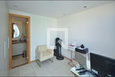 Apartamento à venda com 180m², 3 quartos e 2 vagasSuite 2