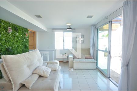 Apartamento à venda com 180m², 3 quartos e 2 vagasCobertura