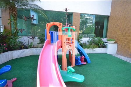 Apartamento à venda com 180m², 3 quartos e 2 vagasÁrea Comum - Playground