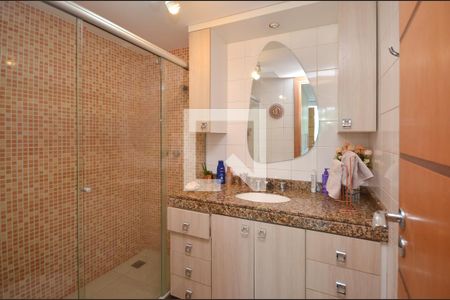 Apartamento à venda com 180m², 3 quartos e 2 vagasBanheiro da Suíte 2