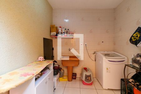 Casa à venda com 230m², 5 quartos e 4 vagasÁrea de Serviço