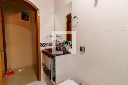 Casa à venda com 230m², 5 quartos e 4 vagasBanheiro 2