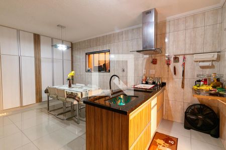 Casa à venda com 230m², 5 quartos e 4 vagasCozinha