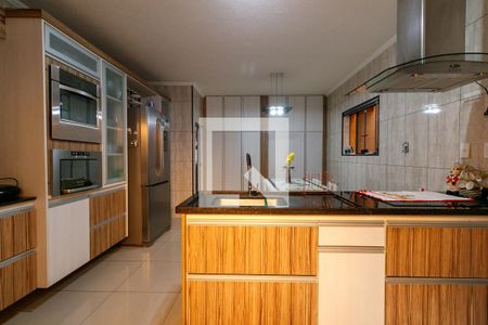 Casa à venda com 230m², 5 quartos e 4 vagasCozinha