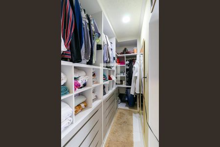 Casa à venda com 230m², 5 quartos e 4 vagasCloset Suíte