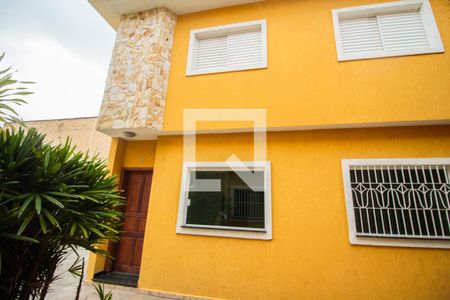 Casa para alugar com 60m², 2 quartos e 1 vagaFachada