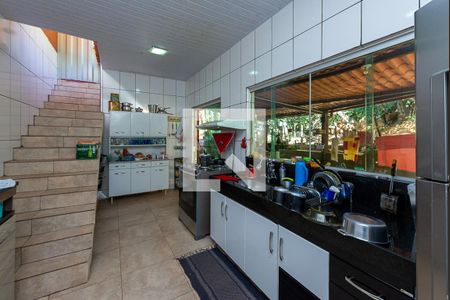 Casa à venda com 360m², 3 quartos e 2 vagasCozinha - Armários