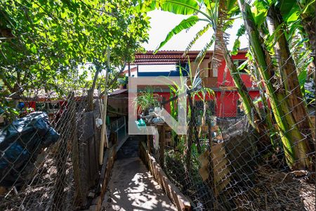 Casa à venda com 360m², 3 quartos e 2 vagasCorredor de Entrada