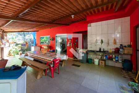 Casa à venda com 360m², 3 quartos e 2 vagasVaranda