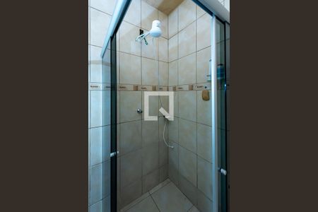 Casa à venda com 360m², 3 quartos e 2 vagasBanheiro Social - Box e Chuveiro