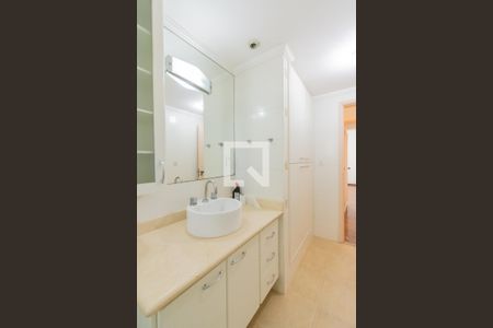 Apartamento para alugar com 150m², 4 quartos e 2 vagasBanheiro Social