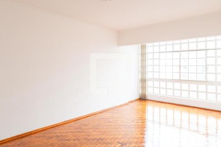 Apartamento à venda com 130m², 2 quartos e sem vaga Apartamento à venda com 130m², 2 quartos e sem vagaSala