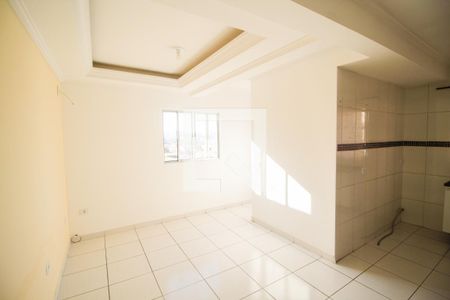 Sala de casa para alugar com 2 quartos, 40m² em Parque Cruzeiro do Sul, São Paulo