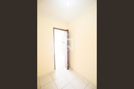 Quarto 2 de casa para alugar com 2 quartos, 40m² em Parque Cruzeiro do Sul, São Paulo