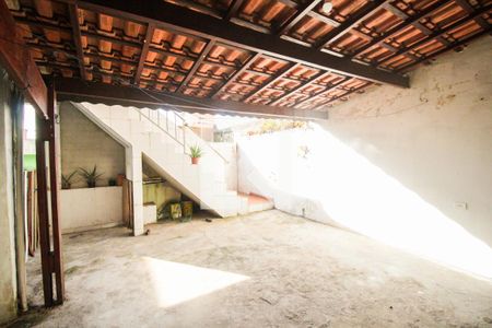 Casa para alugar com 40m², 2 quartos e 4 vagasQuintal