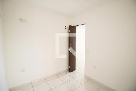 Quarto 1 de casa para alugar com 2 quartos, 40m² em Parque Cruzeiro do Sul, São Paulo