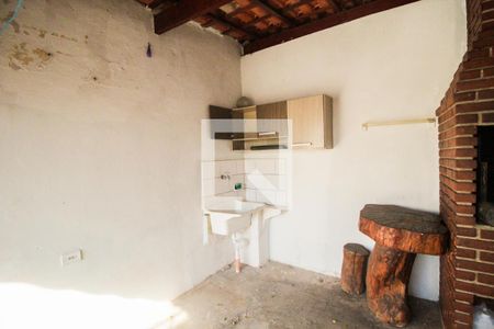 Casa para alugar com 40m², 2 quartos e 4 vagasÁrea de Serviço