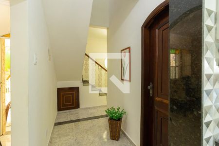 Corredor de casa para alugar com 3 quartos, 360m² em Campo Grande, Rio de Janeiro