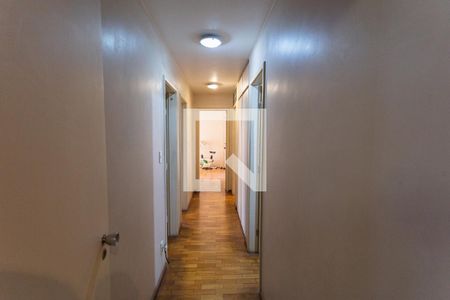Corredor de apartamento à venda com 3 quartos, 145m² em Carmo, Belo Horizonte