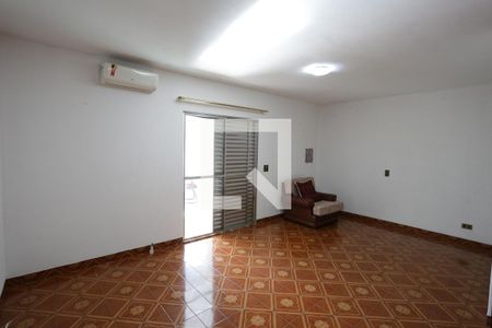 Sala de casa para alugar com 2 quartos, 70m² em Vila Nhocune, São Paulo