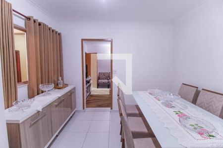 Casa à venda com 160m², 4 quartos e 2 vagasCasa 2 Copa