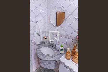 Casa à venda com 160m², 4 quartos e 2 vagasCasa 2 Banheiro