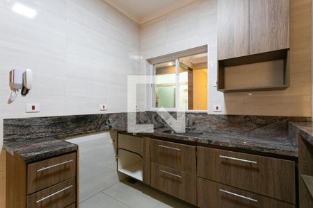 Casa para alugar com 220m², 3 quartos e 2 vagasCozinha