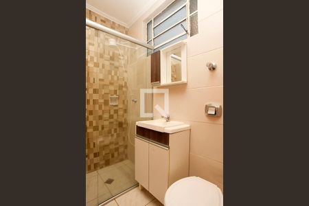 Banheiro social de apartamento para alugar com 1 quarto, 50m² em Petrópolis, Porto Alegre