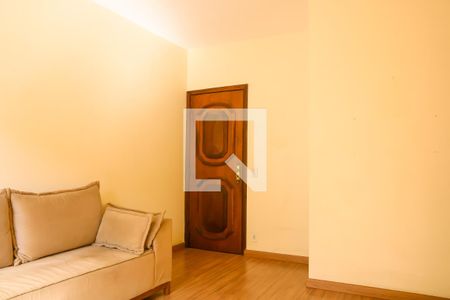 Apartamento à venda com 67m², 2 quartos e 1 vagaSala