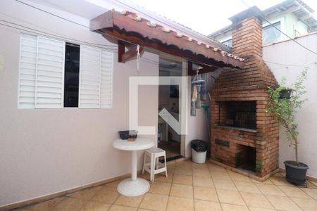 Casa à venda com 140m², 3 quartos e 2 vagasQuintal