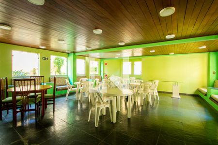 Apartamento à venda com 70m², 2 quartos e 2 vagasÁrea comum - Salão de festas