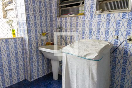 Apartamento à venda com 110m², 3 quartos e 1 vagaÁrea de Serviço
