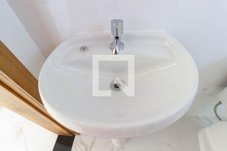 Casa para alugar com 45m², 1 quarto e sem vaga Casa para alugar com 45m², 1 quarto e sem vagaBanheiro