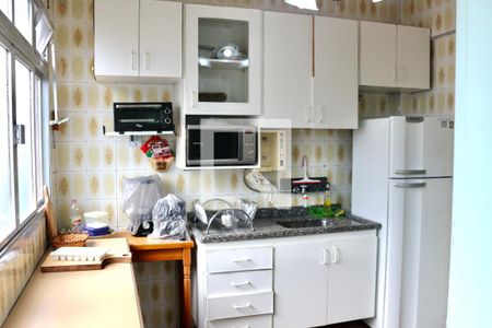 Apartamento para alugar com 90m², 2 quartos e 2 vagasCozinha