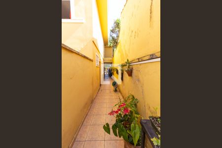 Casa à venda com 300m², 3 quartos e 2 vagasCorredor Lateral