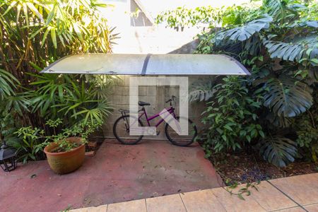 Casa à venda com 300m², 3 quartos e 2 vagasÁrea comum