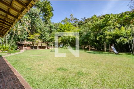Casa de condomínio à venda com 400m², 5 quartos e 2 vagasÁrea Externa - Quintal