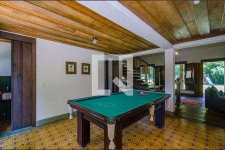 Casa de condomínio à venda com 400m², 5 quartos e 2 vagasSala