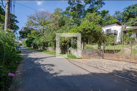 Casa de condomínio à venda com 400m², 5 quartos e 2 vagasFachada