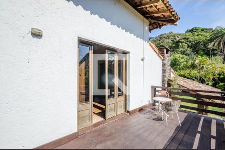 Casa de condomínio à venda com 400m², 5 quartos e 2 vagasVaranda do Quarto 2