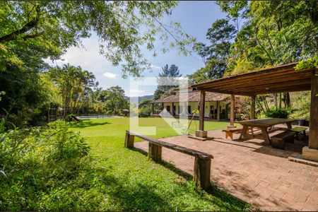 Casa de condomínio à venda com 400m², 5 quartos e 2 vagasÁrea Externa - Quintal